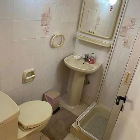 Δωμάτια σε οικογενειακή κατοικία Comfort With Smart Tv & Netflix